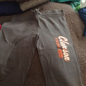 Women’s sweatpants